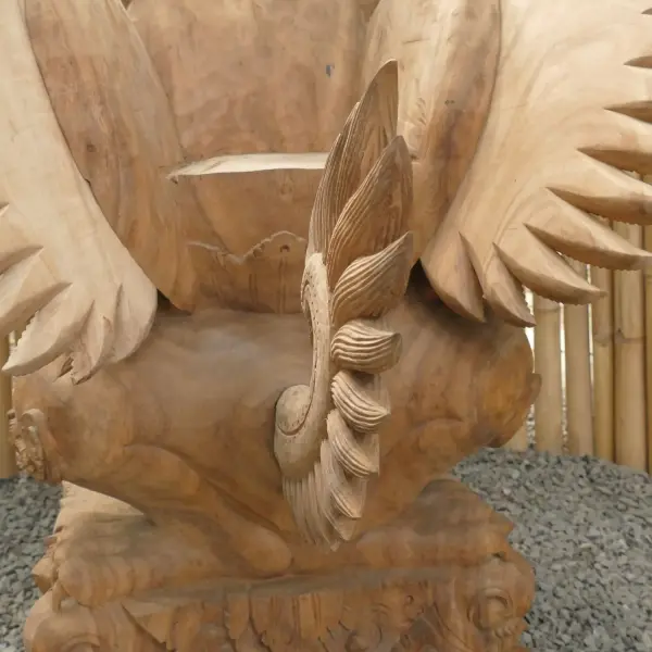 Product image 6 of the product “Singa ambara raja, From Suar wood, center part 50 x 55 x 100, with wings 103cm wide and 142 cm height ”